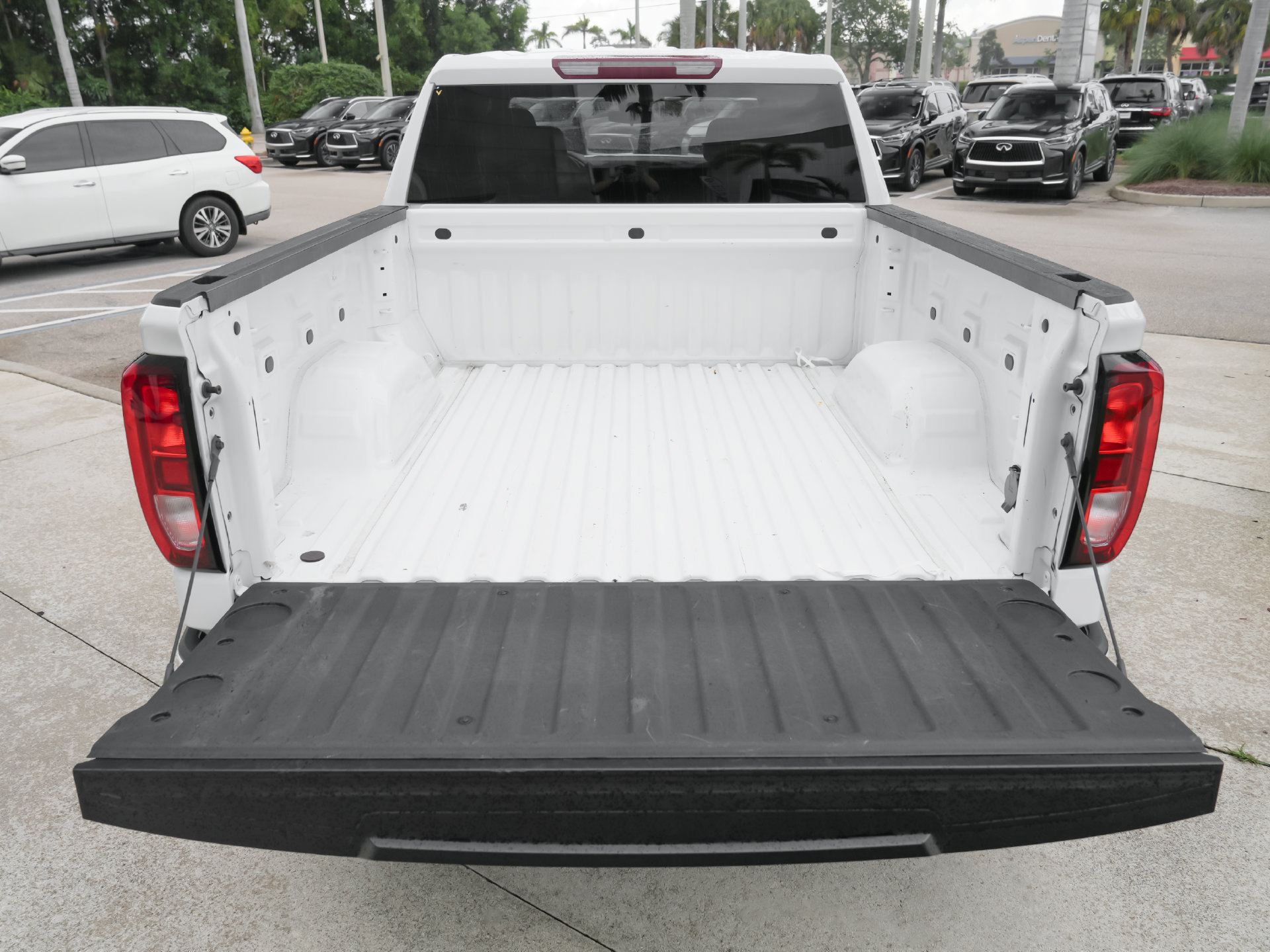 Used 2024 GMC Sierra 1500 Elevation AWD/4WD image 39