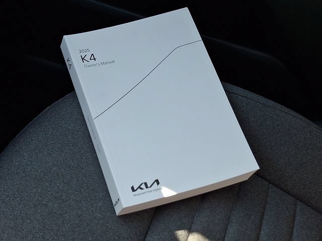 Used 2025 Kia K4 EX FWD image 27