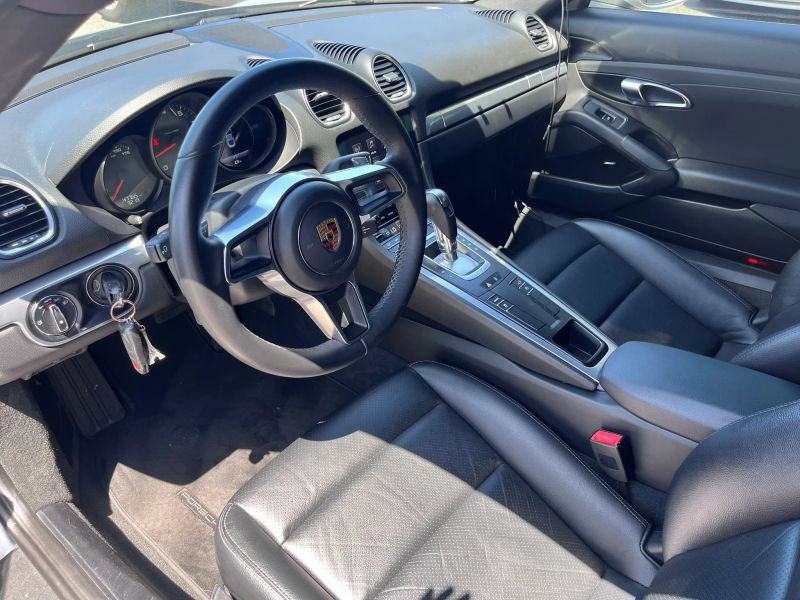 Used 2017 Porsche 718 Cayman RWD image 10