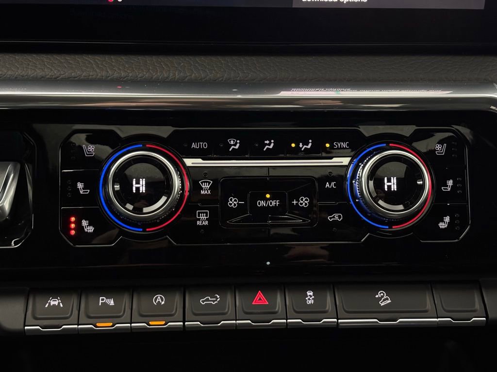 New 2026 GMC Sierra 1500 Denali w/ Denali Reserve Package image 28