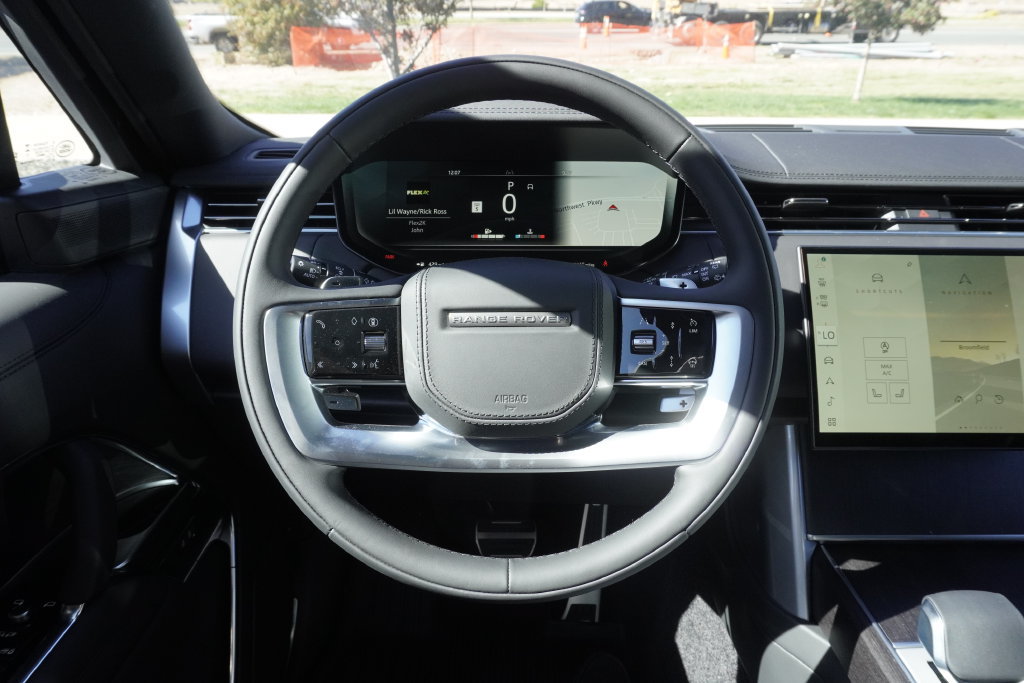 New 2027 Land Rover Range Rover Long Wheelbase SE AWD/4WD image 10