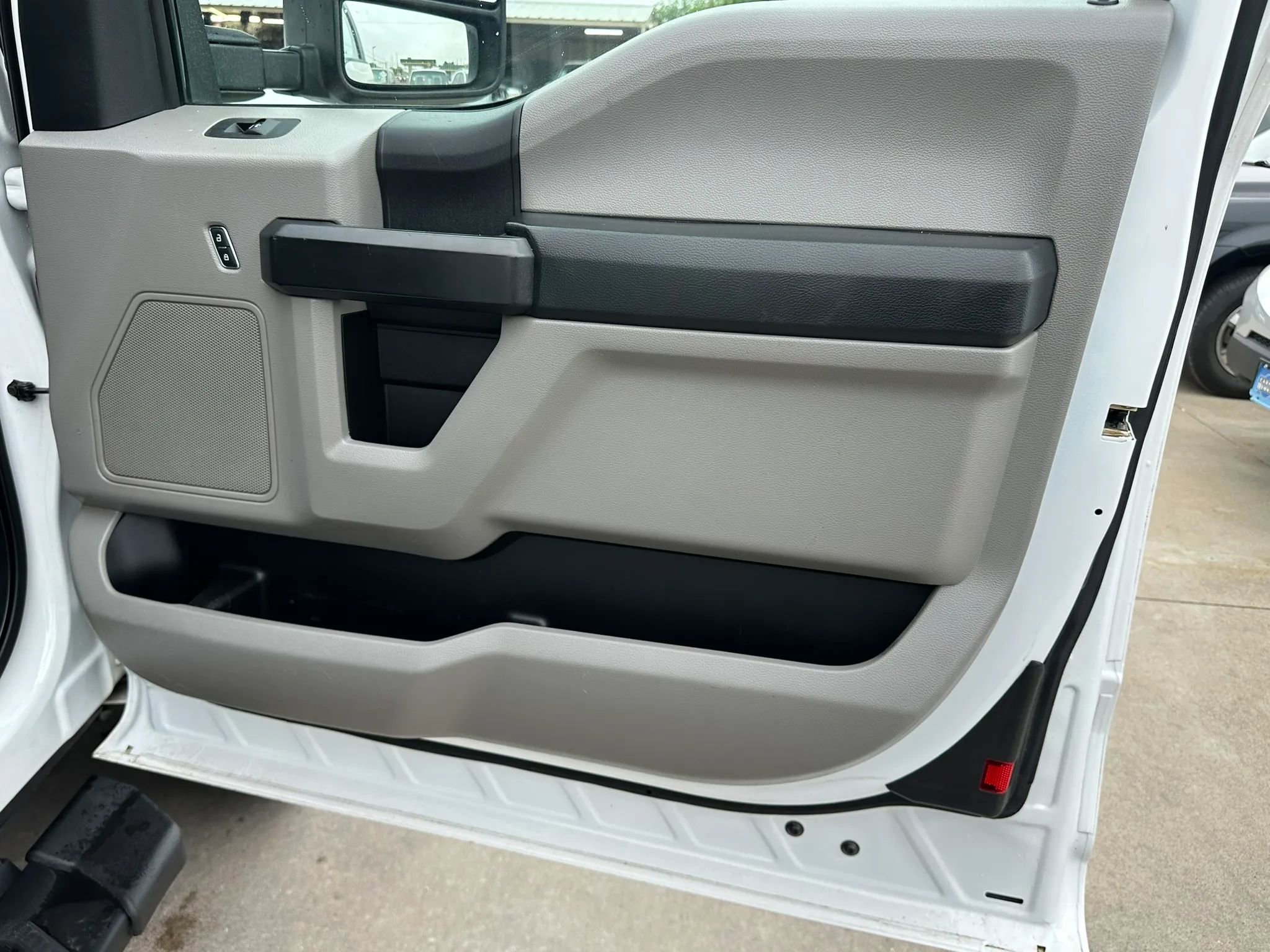 Used 2019 Ford F250 XL w/ Power Equipment Group AWD/4WD image 20