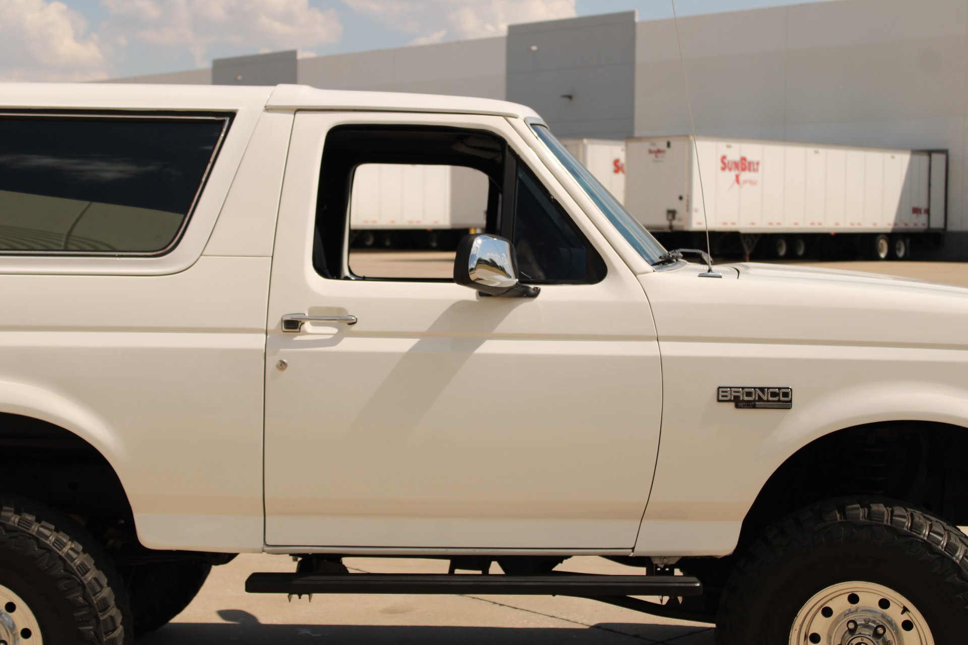 Used 1993 Ford Bronco XLT AWD/4WD image 33