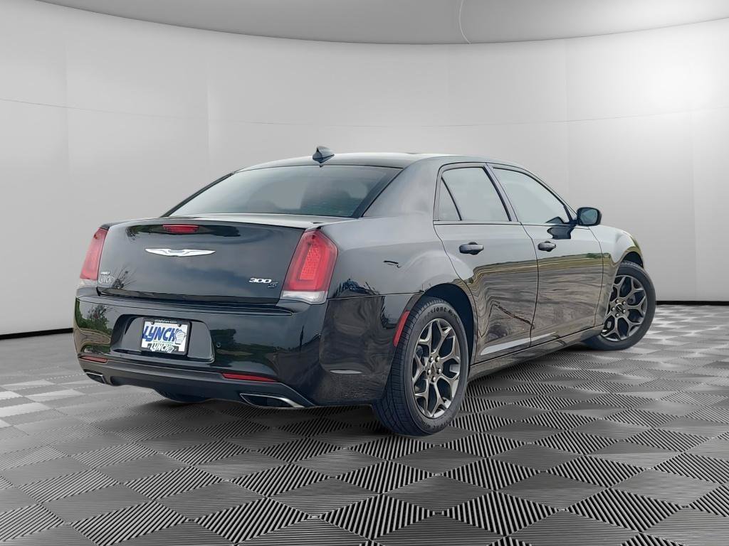 Used 2017 Chrysler 300 S w/ 300S Premium Group AWD/4WD image 4