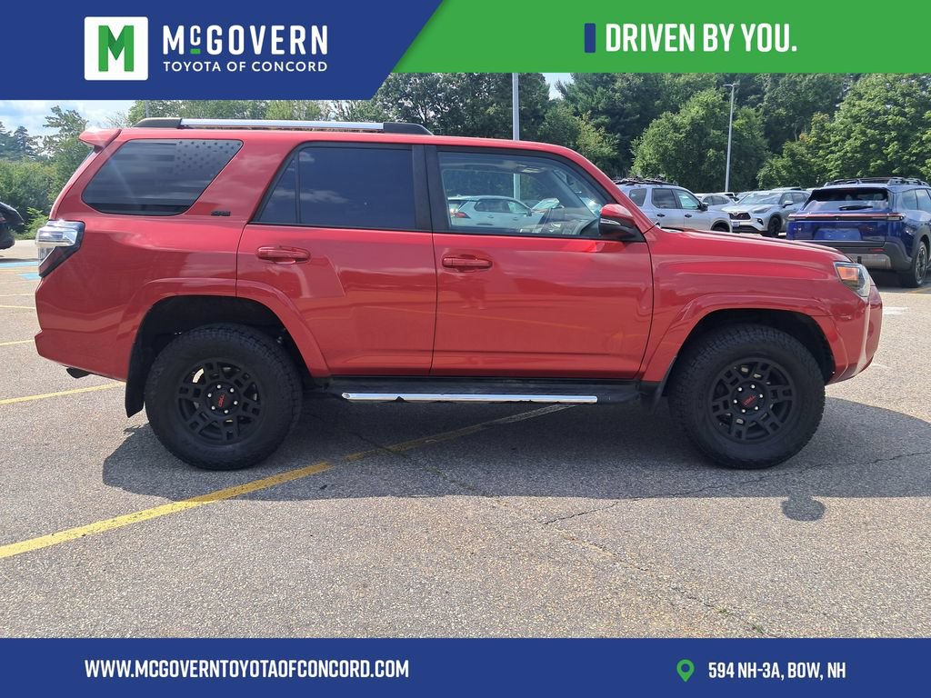 Used 2020 Toyota 4Runner SR5 Premium w/ Moonroof Package AWD/4WD image 6