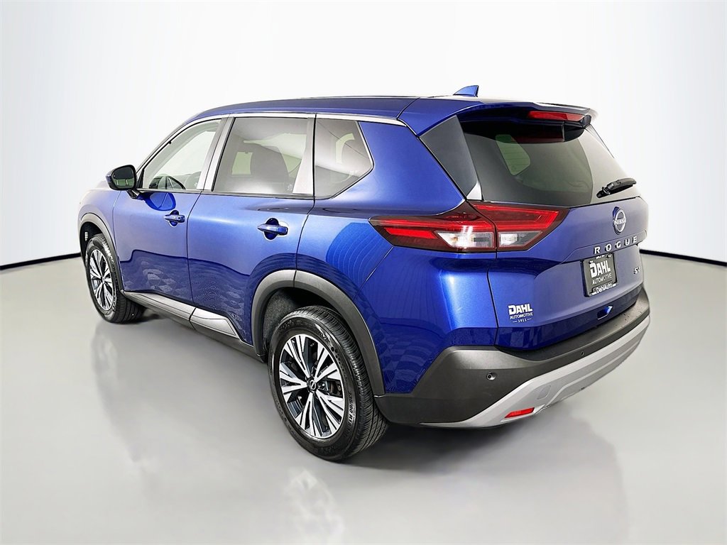 Used 2023 Nissan Rogue SV image 9