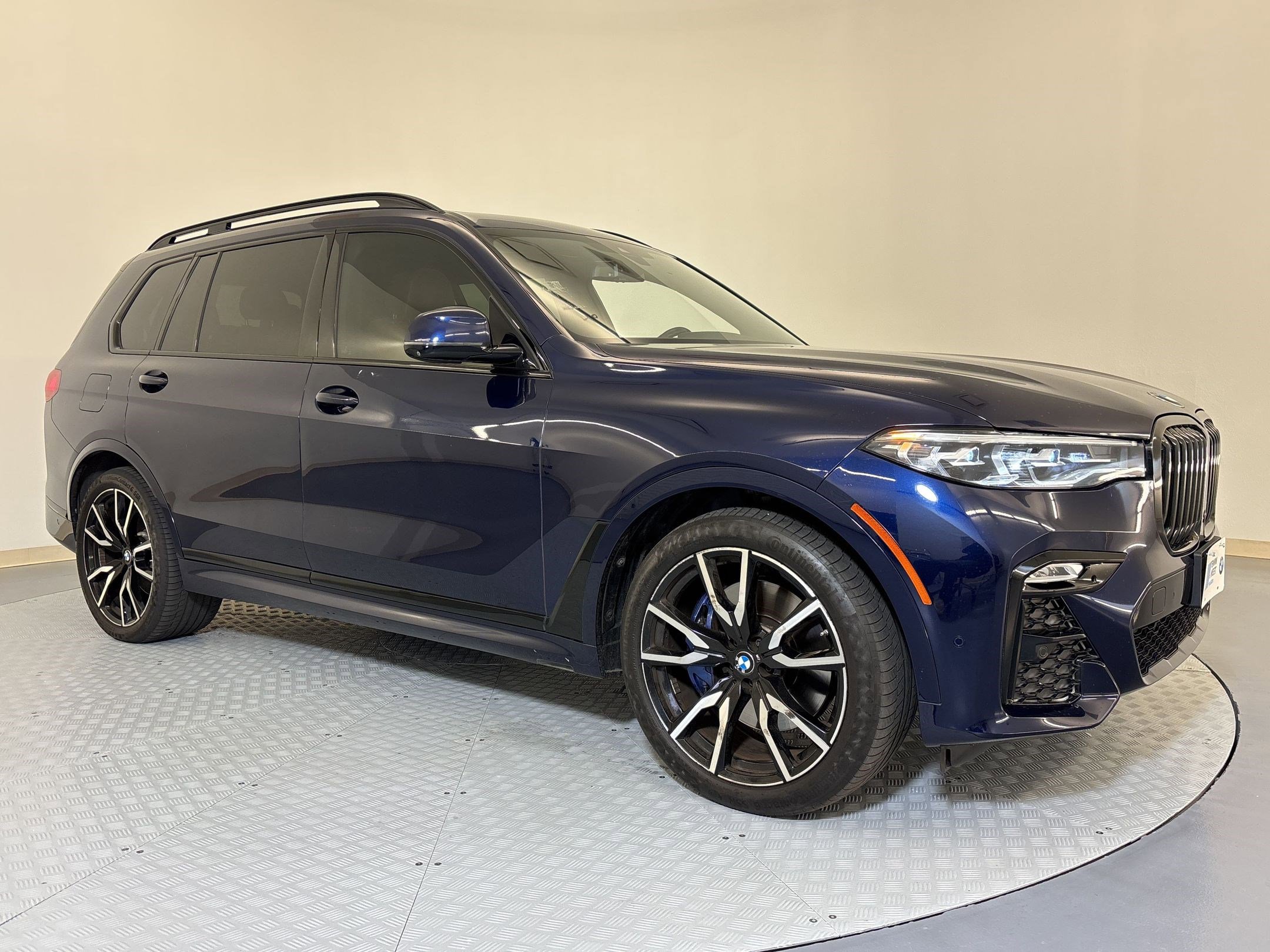 Used 2022 BMW X7 xDrive40i w/ M Sport Package image 6