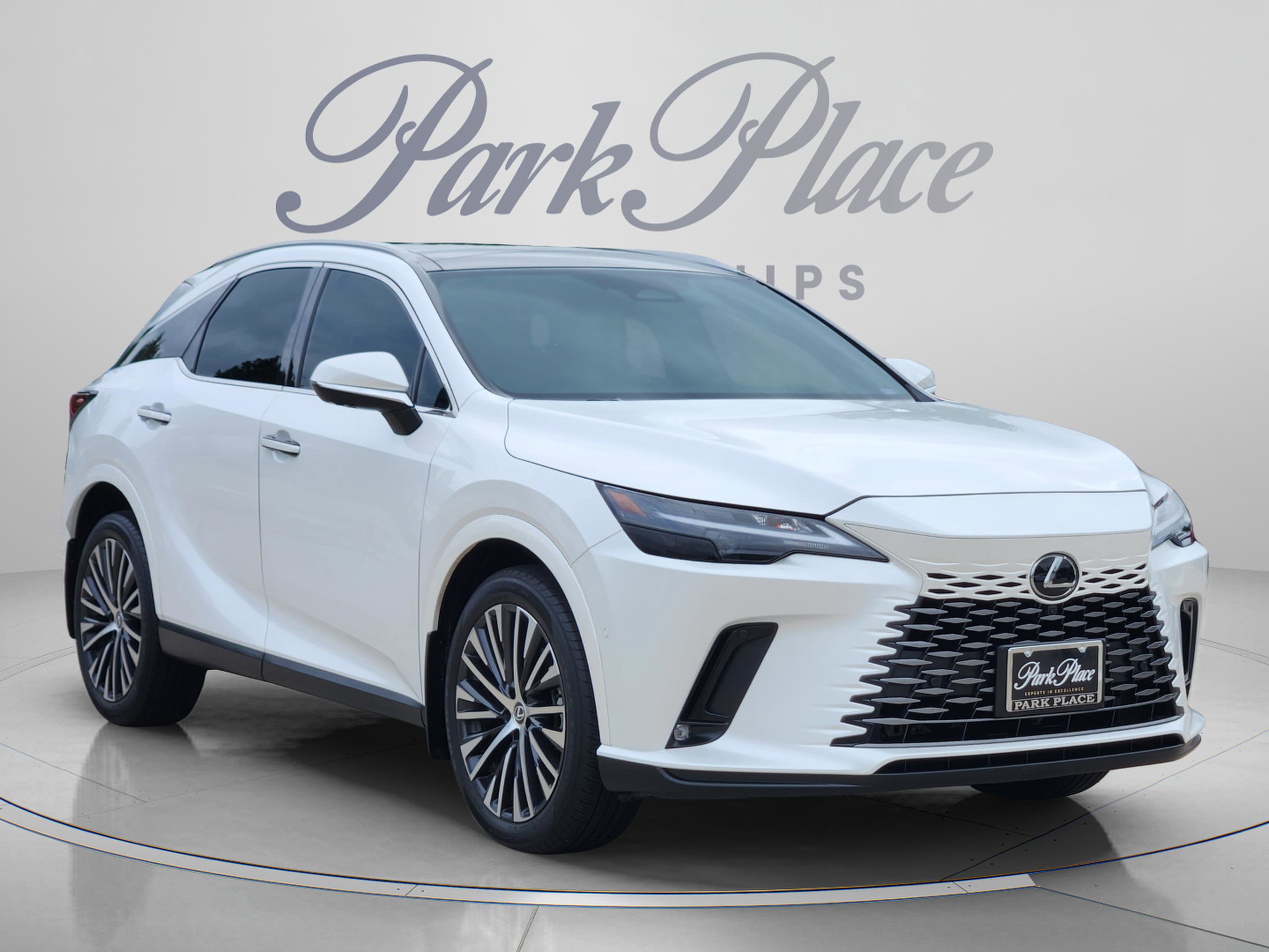 Used 2023 Lexus RX 350 Premium Plus w/ Accessory Package (K3) FWD image 4
