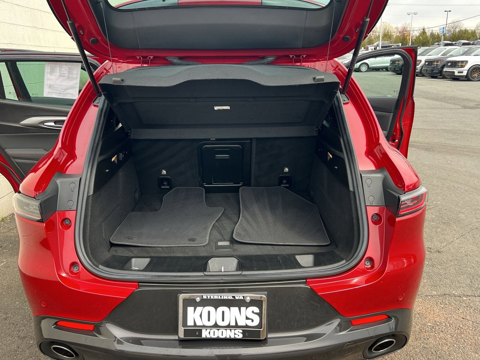 Used 2024 Dodge Hornet R/T w/ Tech Pack w/o Parking image 24