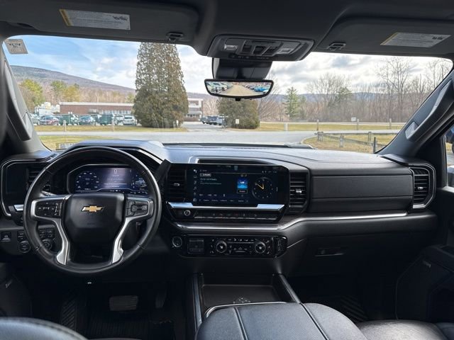 Used 2025 Chevrolet Silverado 2500 LTZ w/ LTZ Premium Package image 67