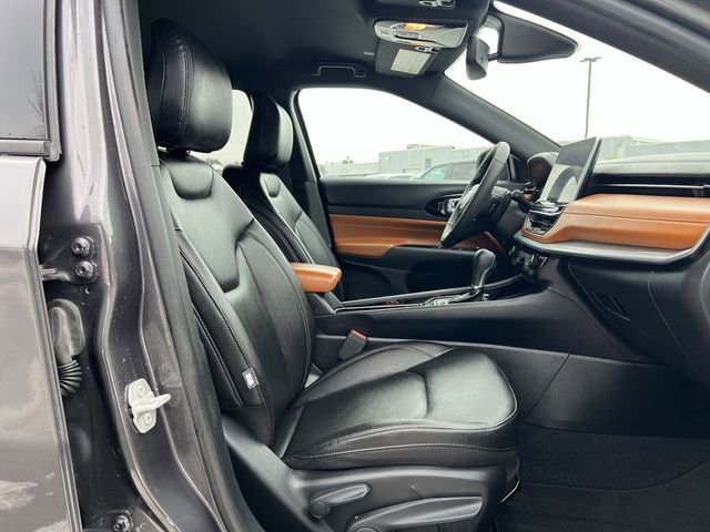 Used 2024 Jeep Compass Limited image 19