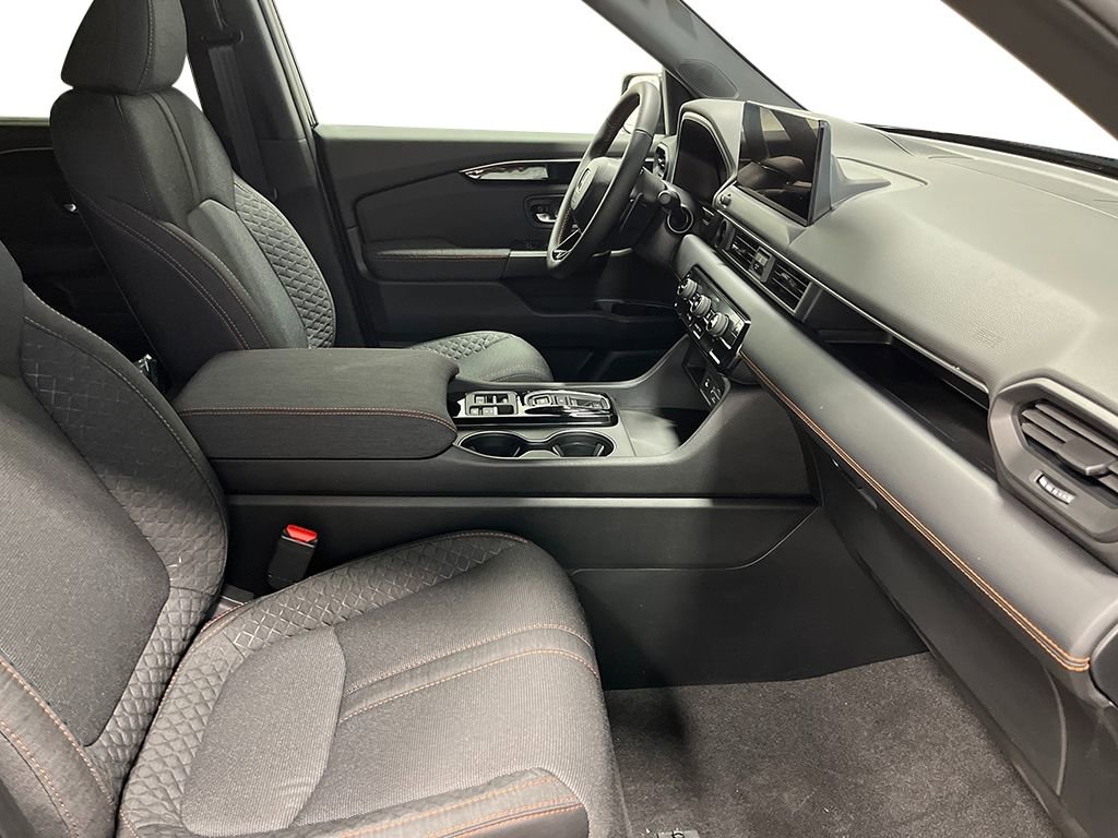 New 2026 Honda Pilot Sport image 29