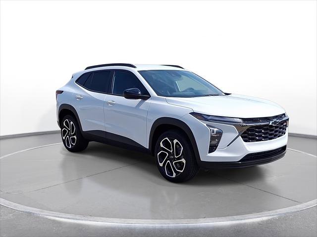 New 2026 Chevrolet Trax RS w/ Driver Confidence Package FWD image 2