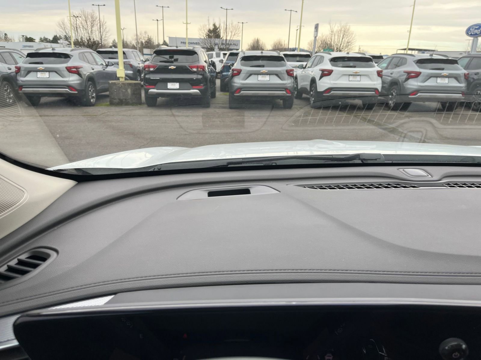 Used 2025 Buick Encore GX Preferred image 34