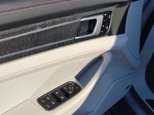 Used 2019 Porsche Panamera GTS AWD/4WD image 24