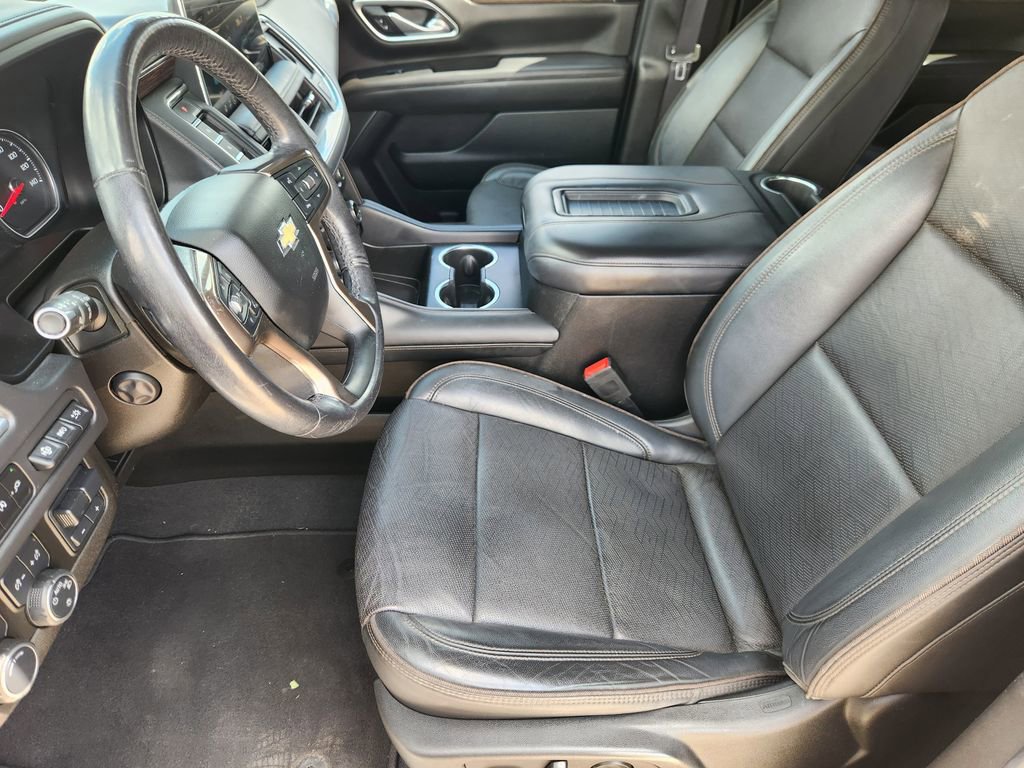 Used 2021 Chevrolet Tahoe High Country w/ Premium Package RWD image 13