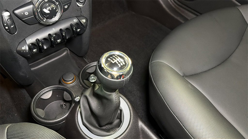 Used 2011 MINI Cooper Hardtop image 20