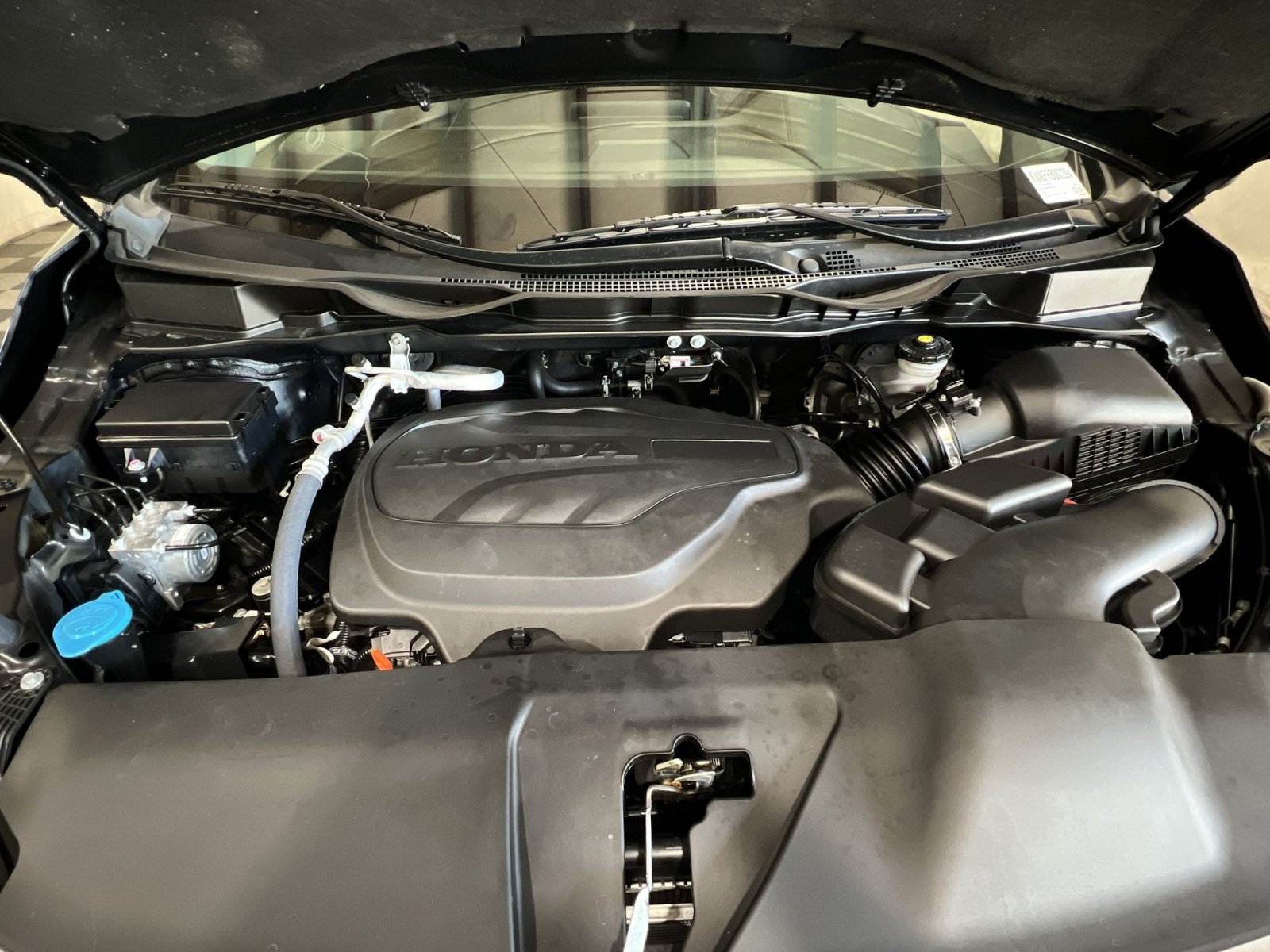 Used 2024 Honda Odyssey Touring image 36