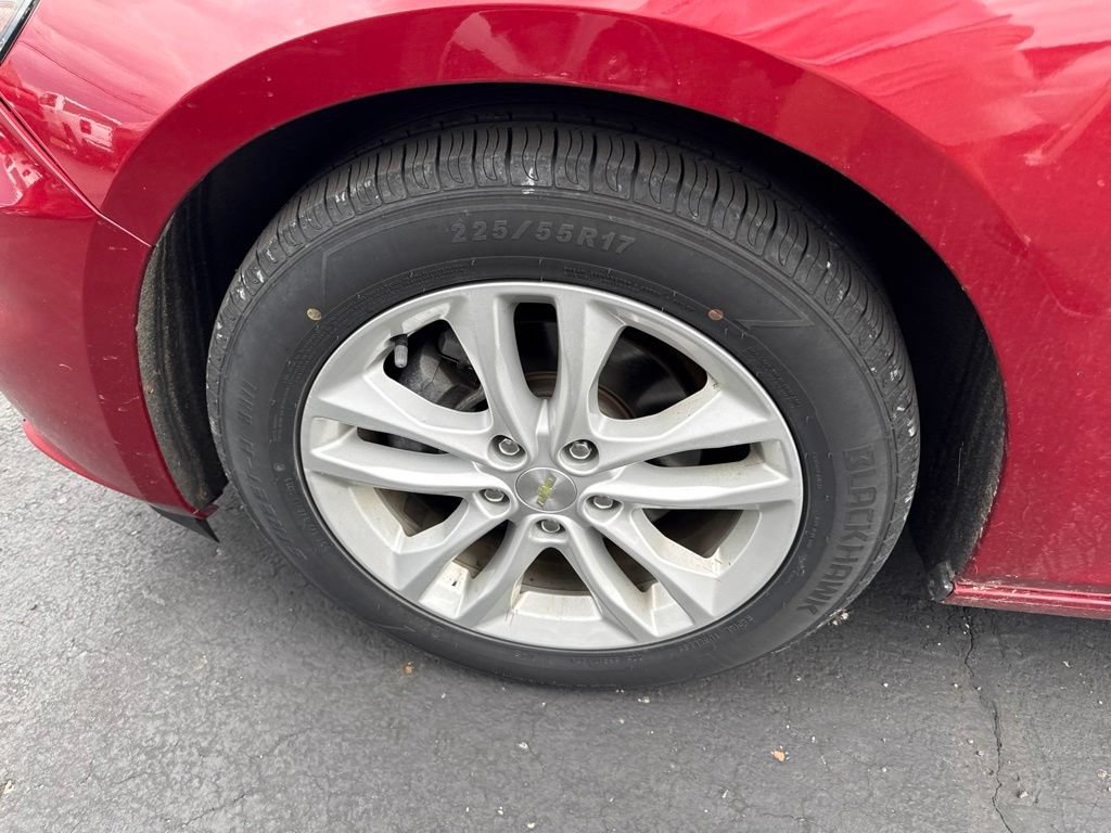 Used 2016 Chevrolet Malibu LT w/ Leather Package FWD image 12