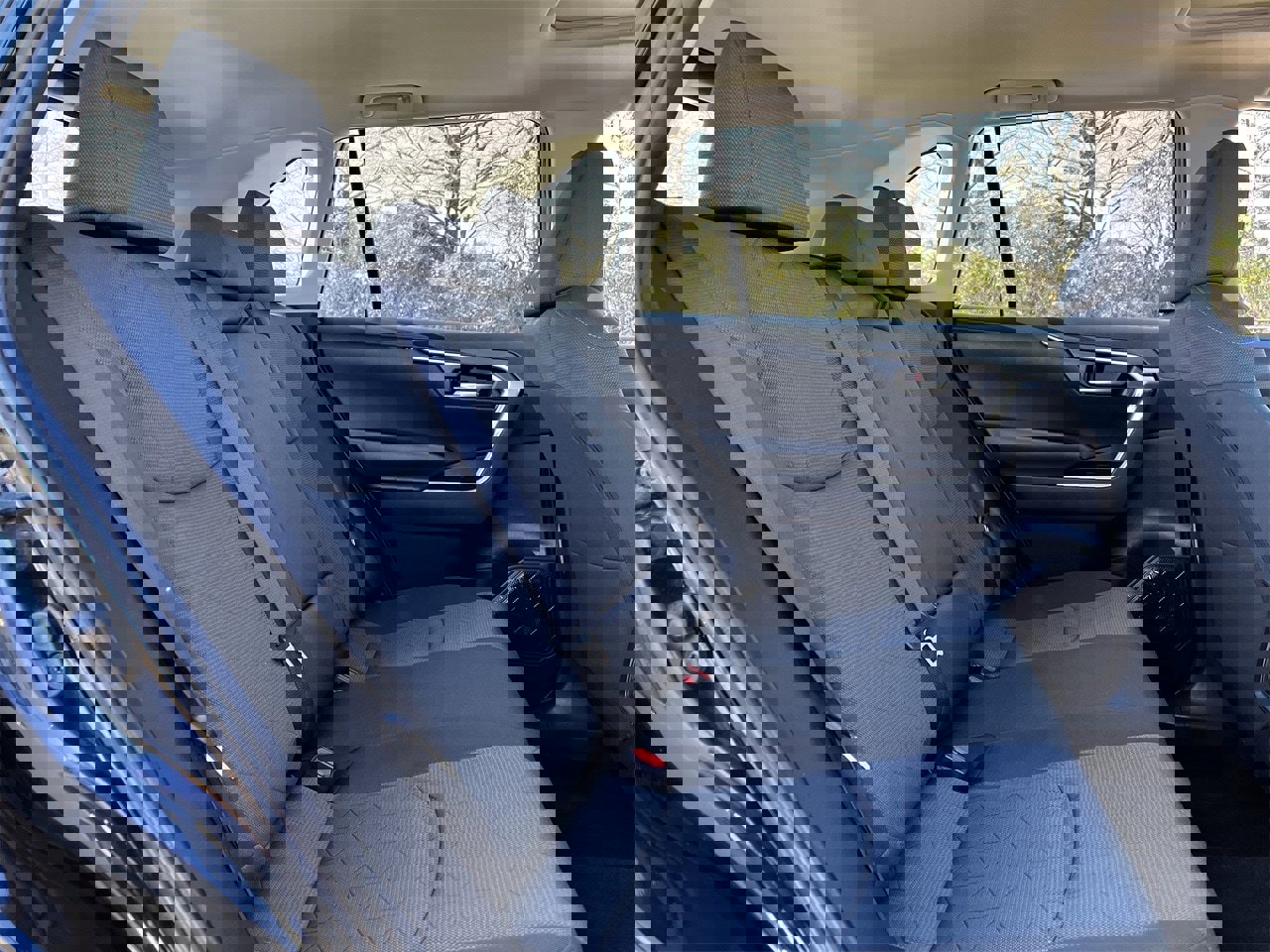 Used 2024 Toyota RAV4 XLE image 28