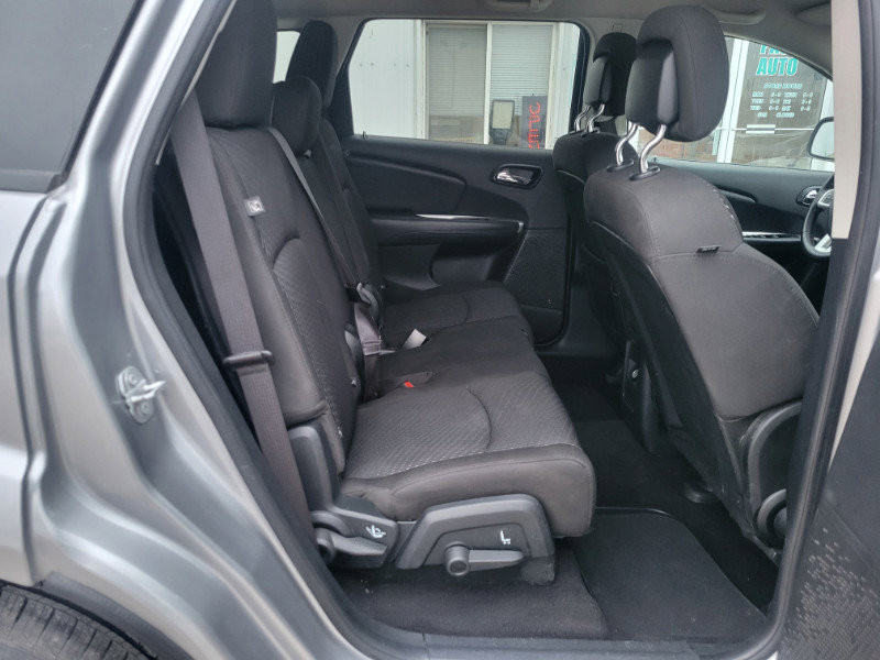 Used 2017 Dodge Journey SXT w/ Safe & Sound Group image 20