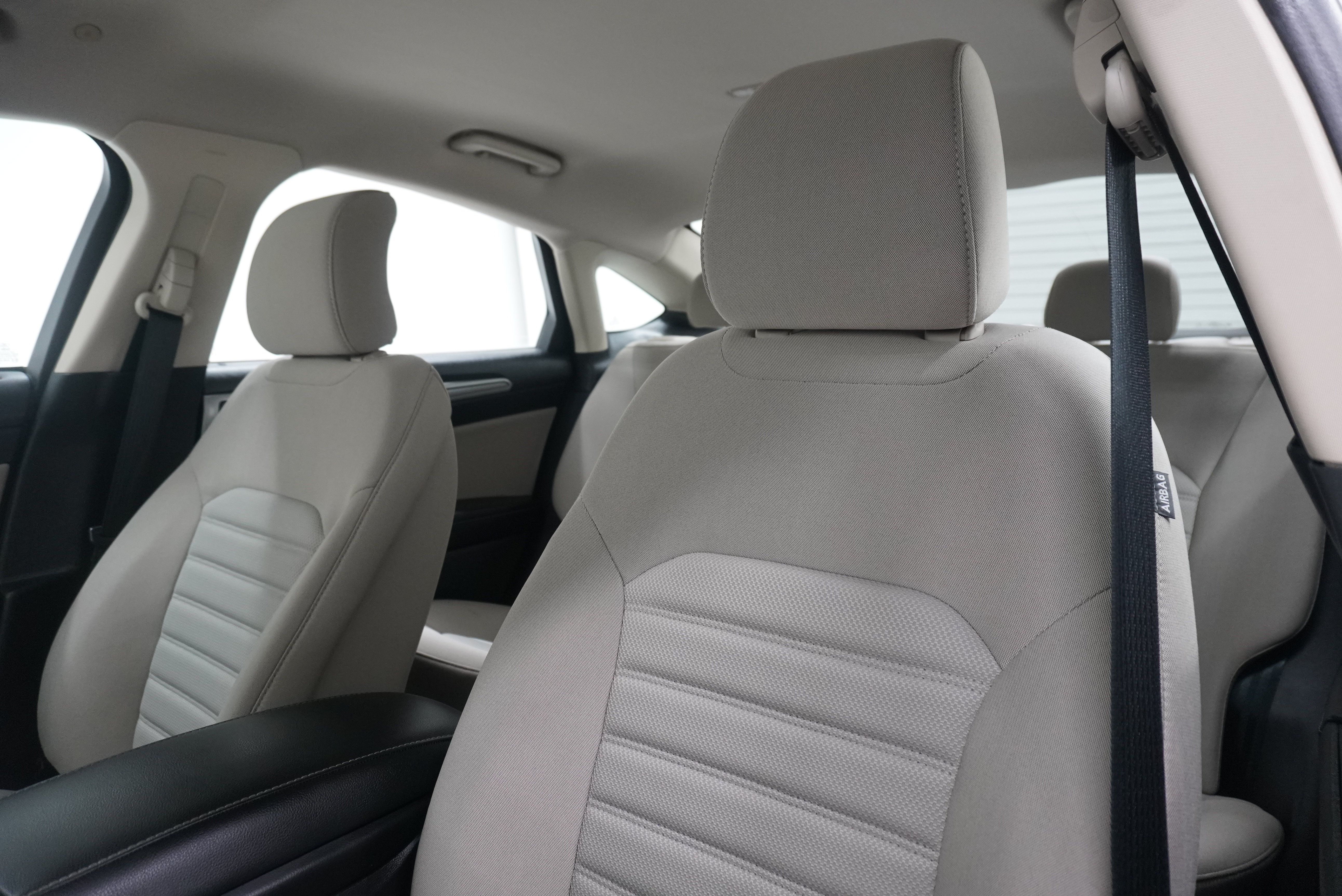 Used 2018 Ford Fusion S FWD image 11