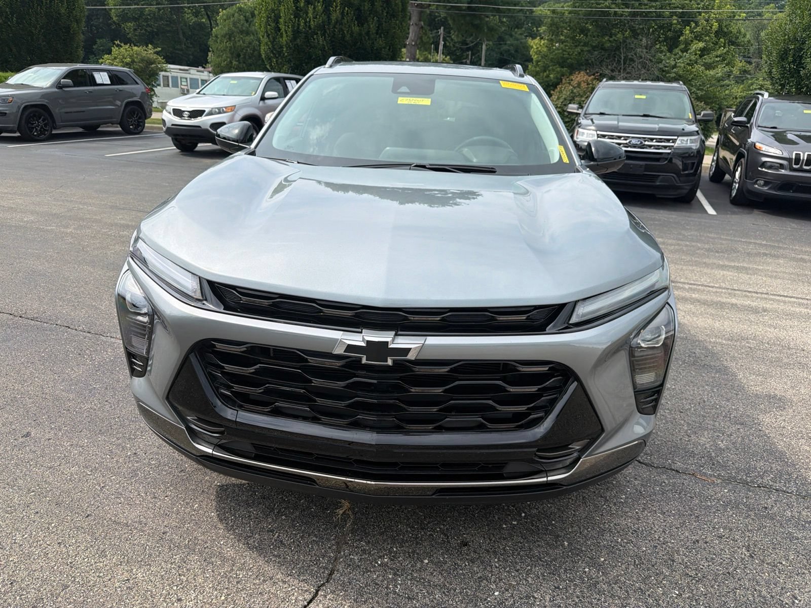 Used 2026 Chevrolet Trax ACTIV w/ Sunroof Package FWD image 8