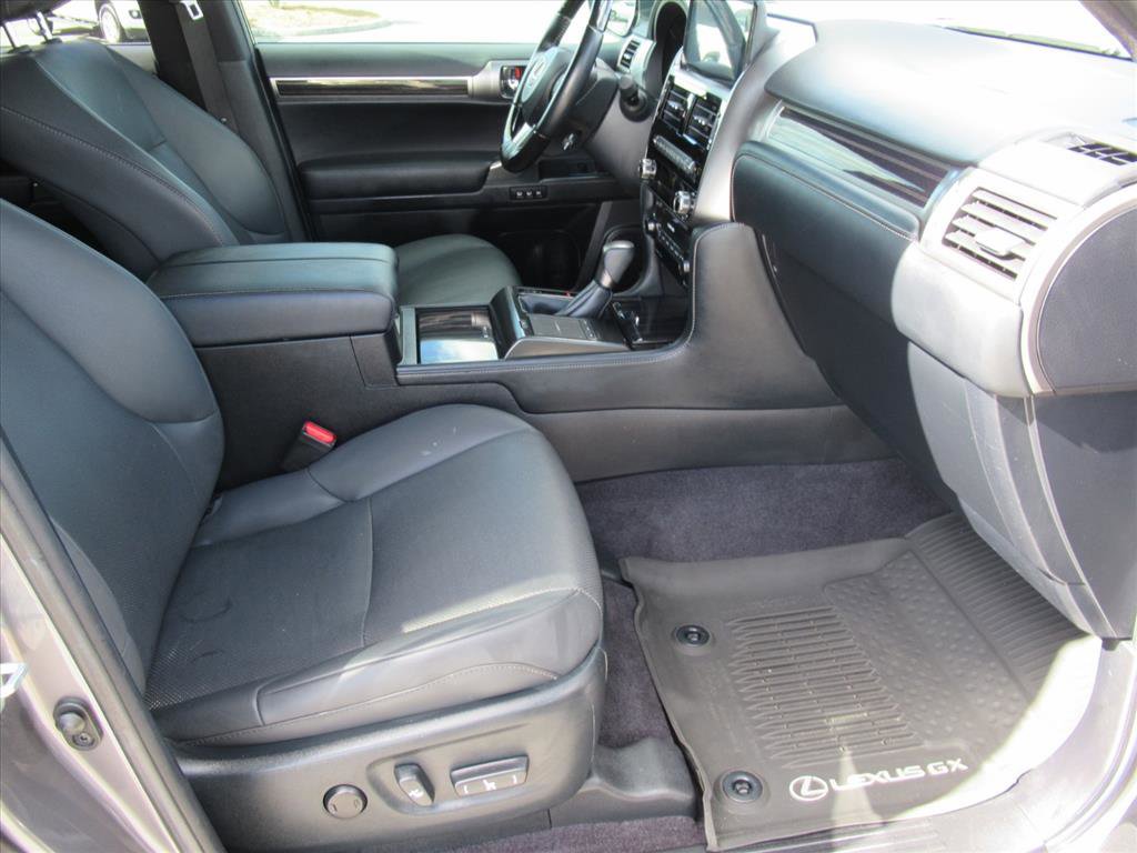 Used 2022 Lexus GX 460 Premium w/ Premium Package image 10