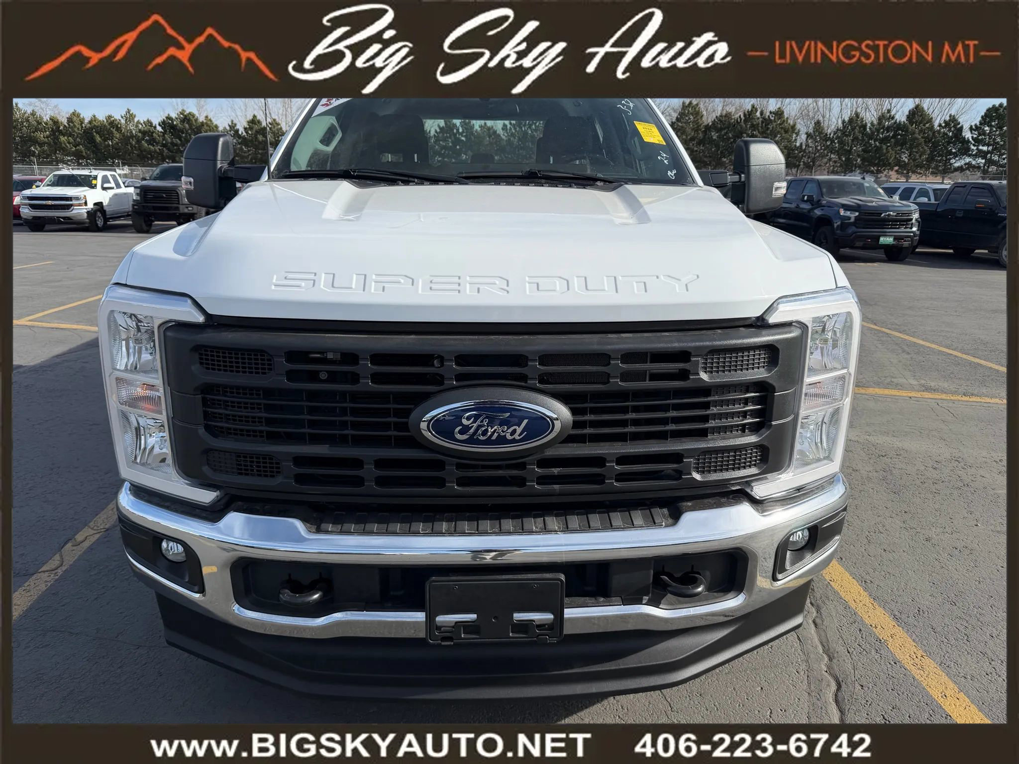 Used 2024 Ford F250 XL w/ XL Chrome Package image 2