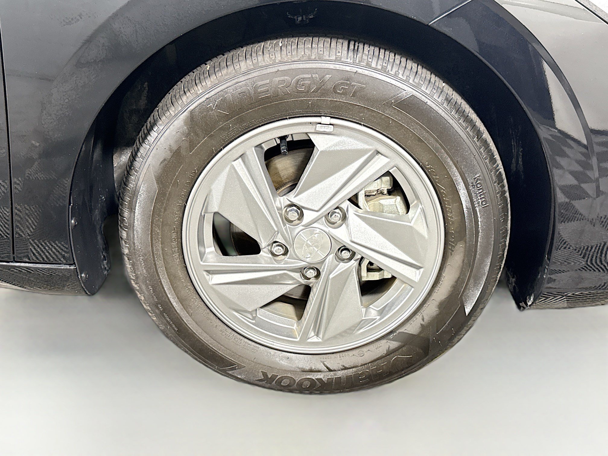 Used 2025 Hyundai Elantra SE FWD image 31