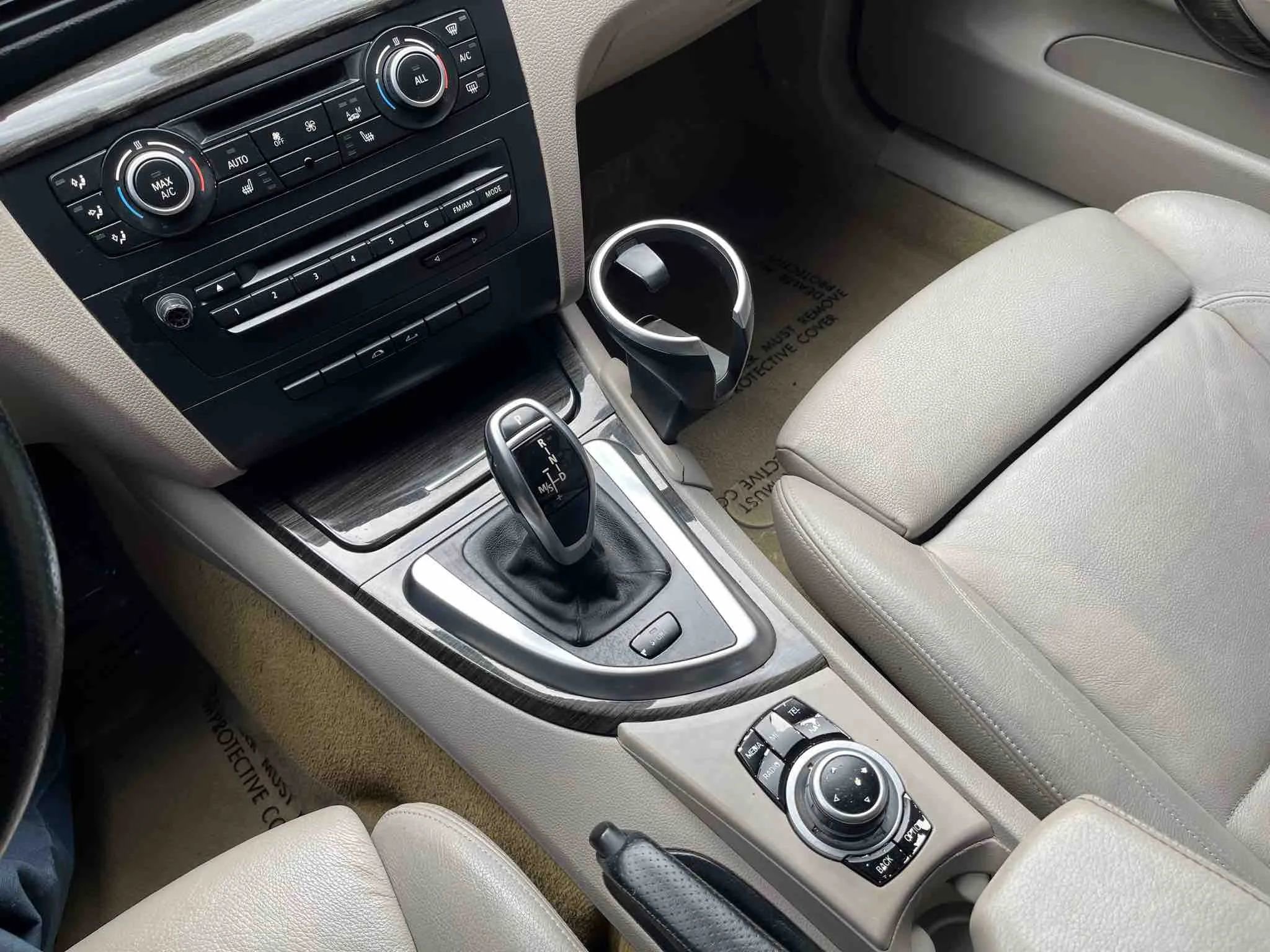 Used 2013 BMW 135i Convertible RWD image 16
