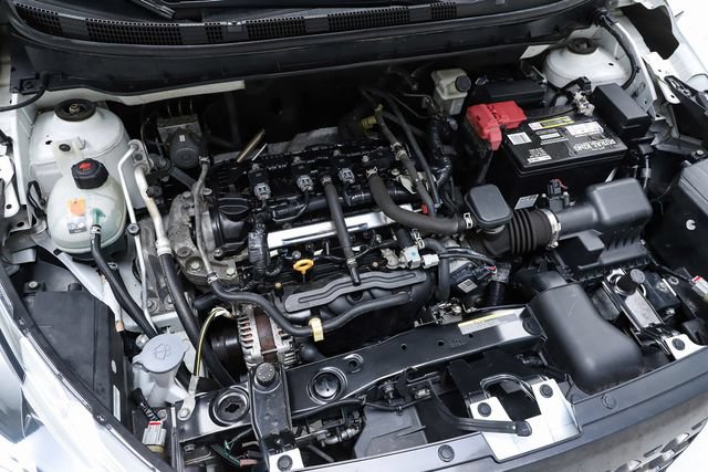 Used 2018 Nissan Kicks S FWD image 31