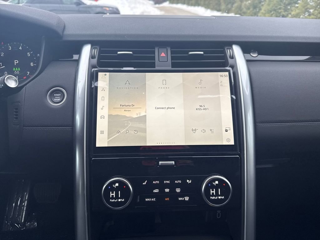 New 2026 Land Rover Discovery S image 23