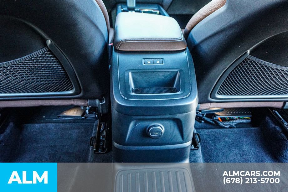 Used 2024 Volvo XC60 T8 Plus w/ Climate Package image 31