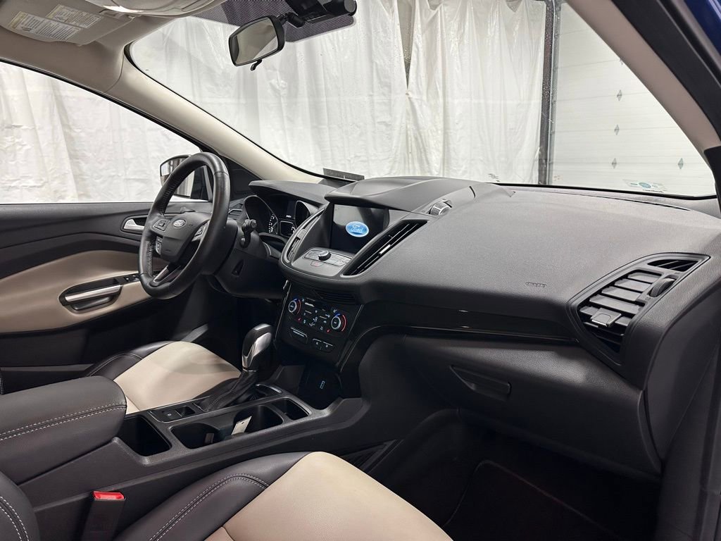 Used 2019 Ford Escape SEL image 57