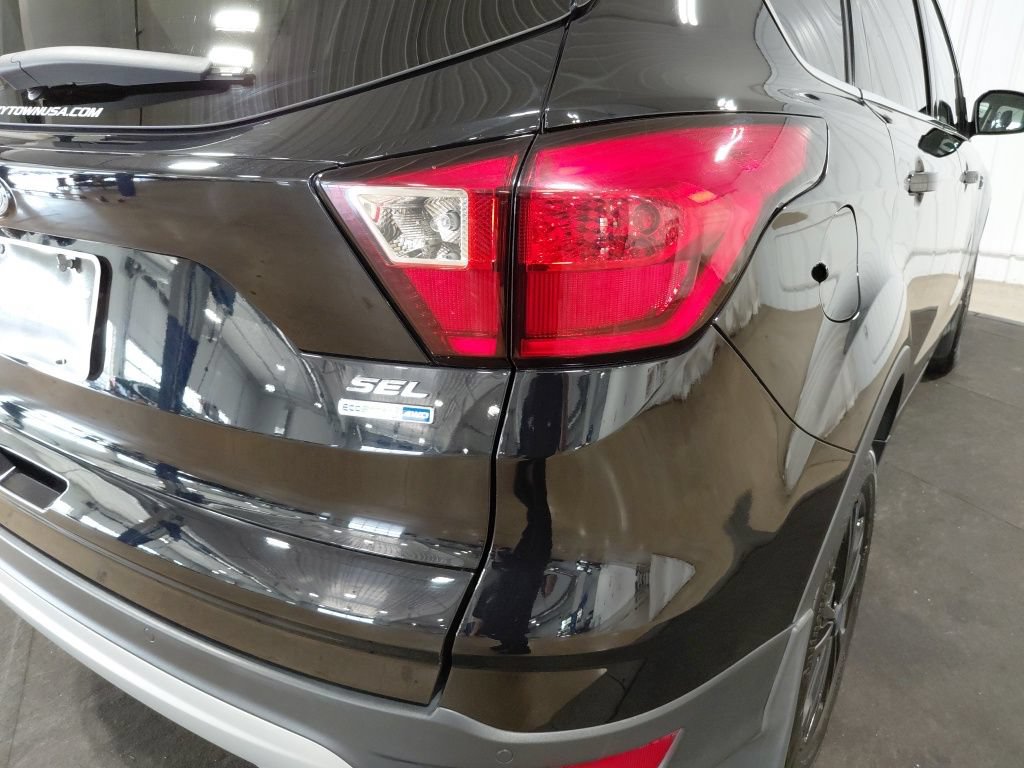 Used 2019 Ford Escape SEL AWD/4WD image 15