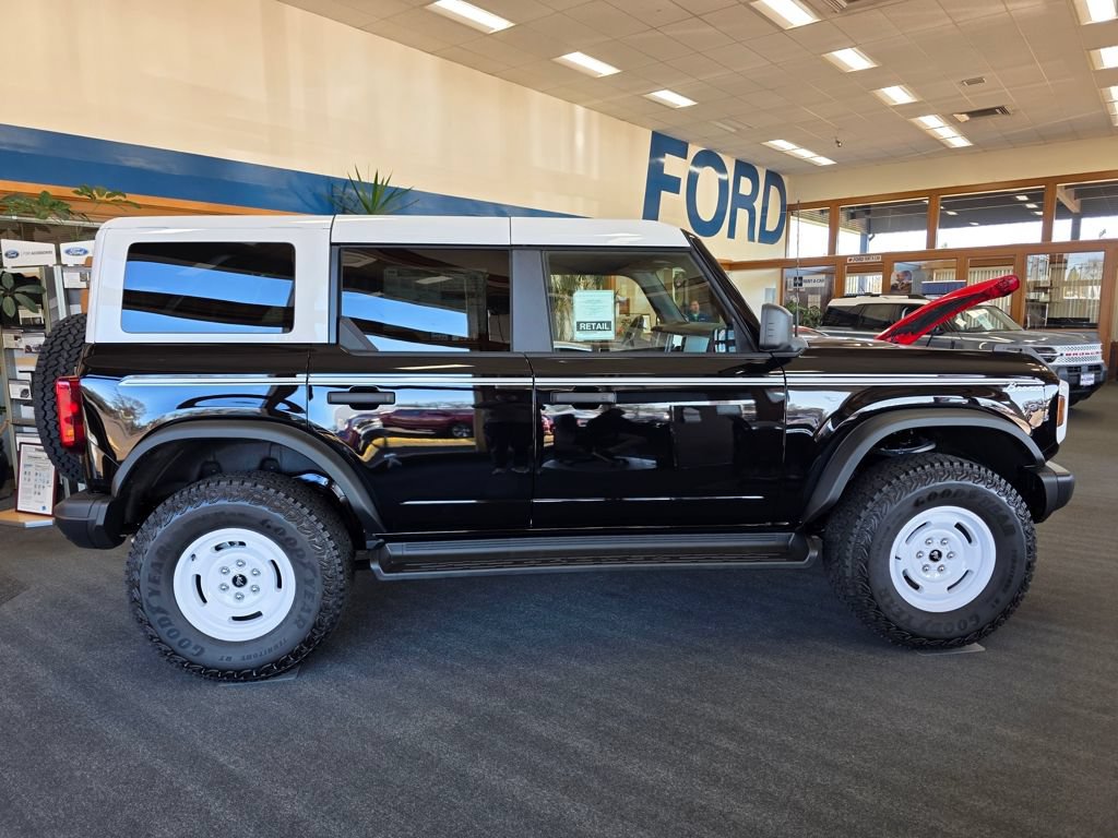 New 2025 Ford Bronco Heritage Edition AWD/4WD image 17