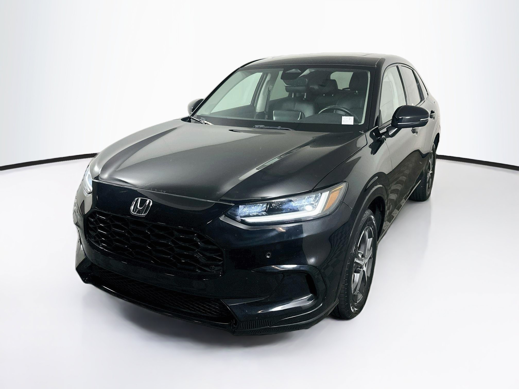 Used 2023 Honda HR-V EX-L image 3