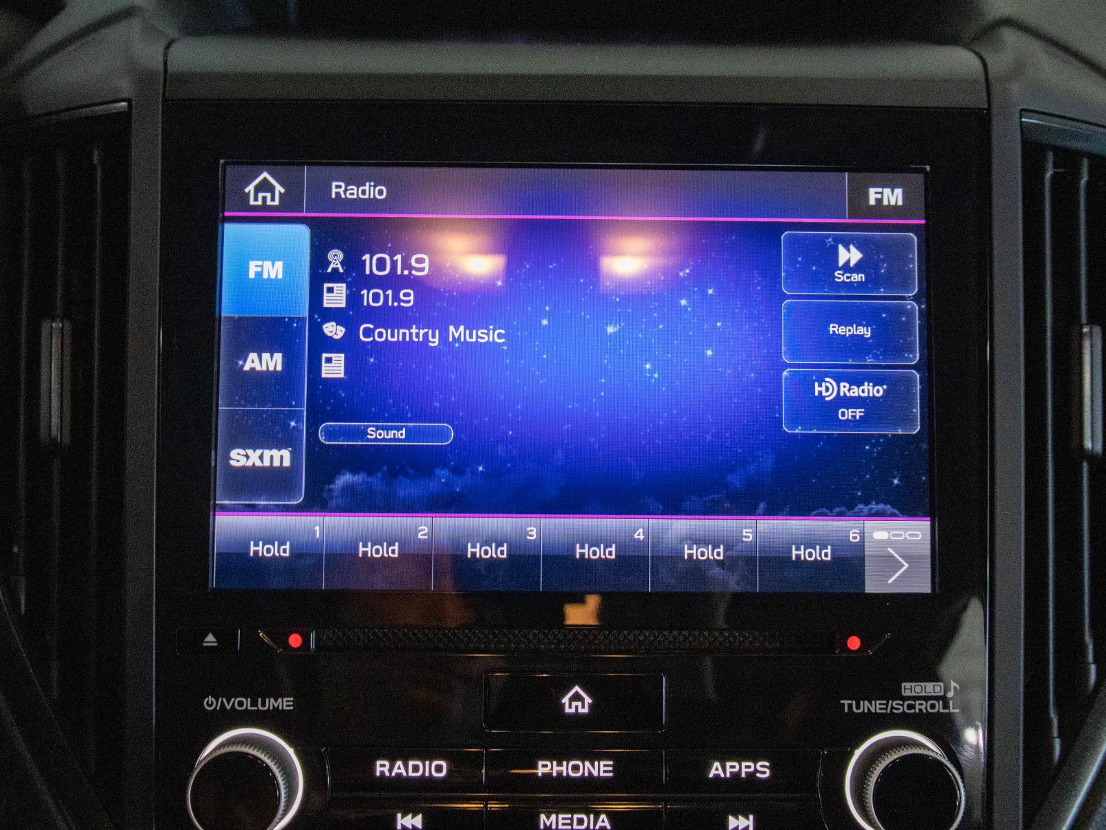 Used 2022 Subaru Crosstrek 2.5i Sport w/ Moonroof Package image 8