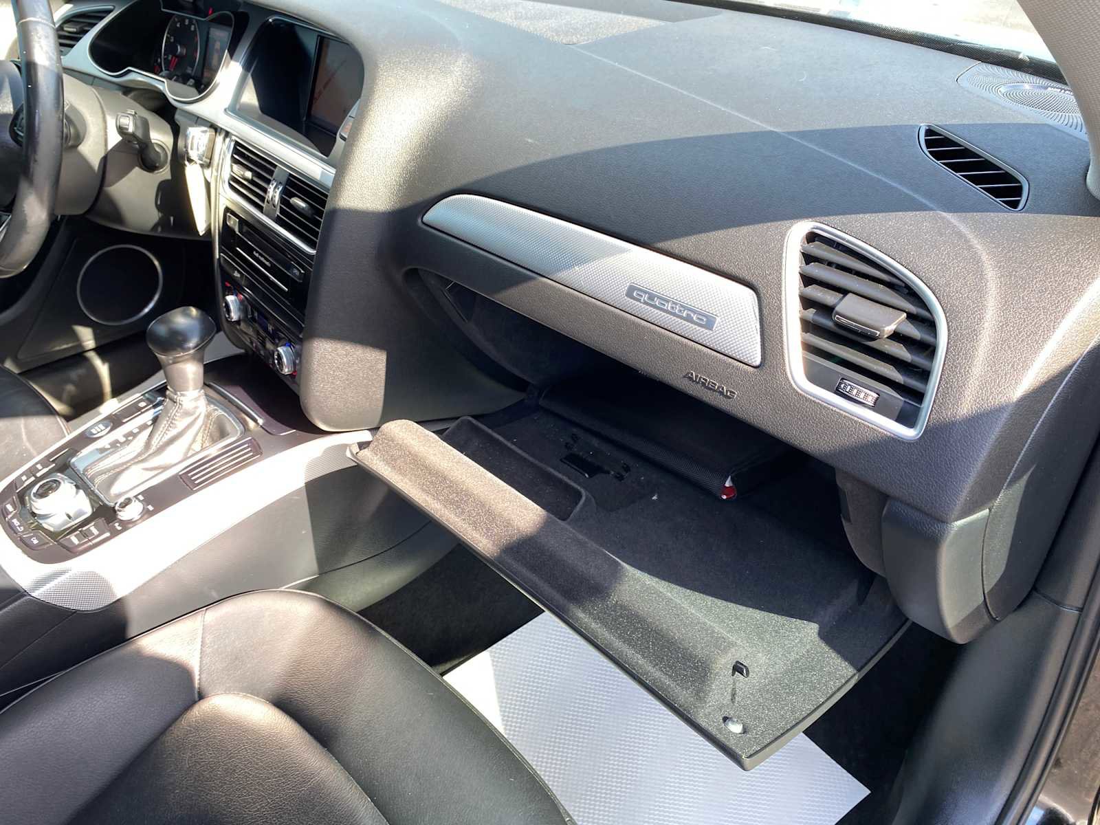 Used 2016 Audi A4 Premium Plus w/ Technology Package image 28