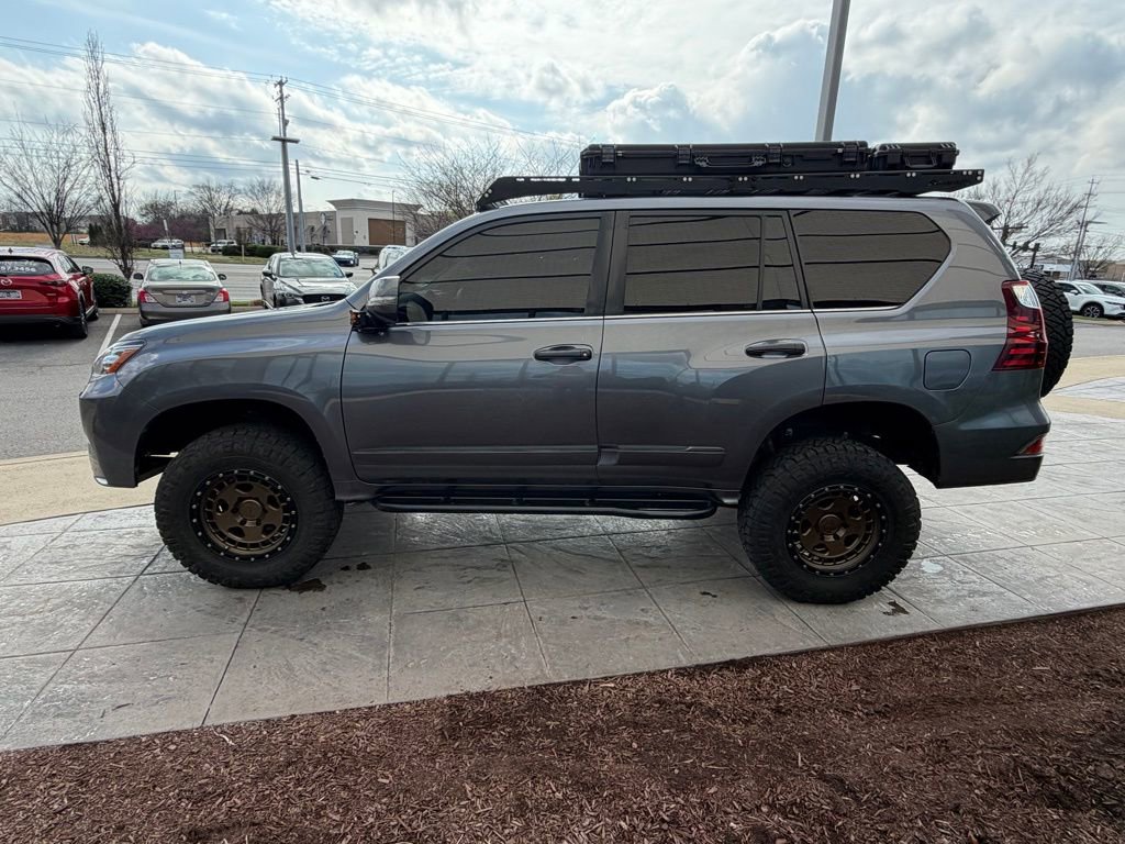 Used 2019 Lexus GX 460 Premium w/ Premium Package image 5