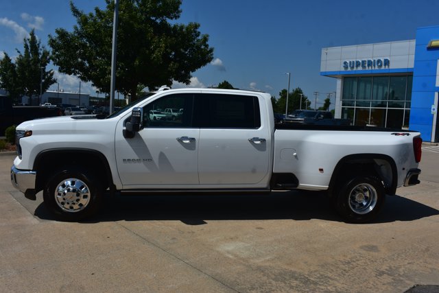 New 2026 Chevrolet Silverado 3500 LTZ w/ LTZ Plus Package AWD/4WD image 10