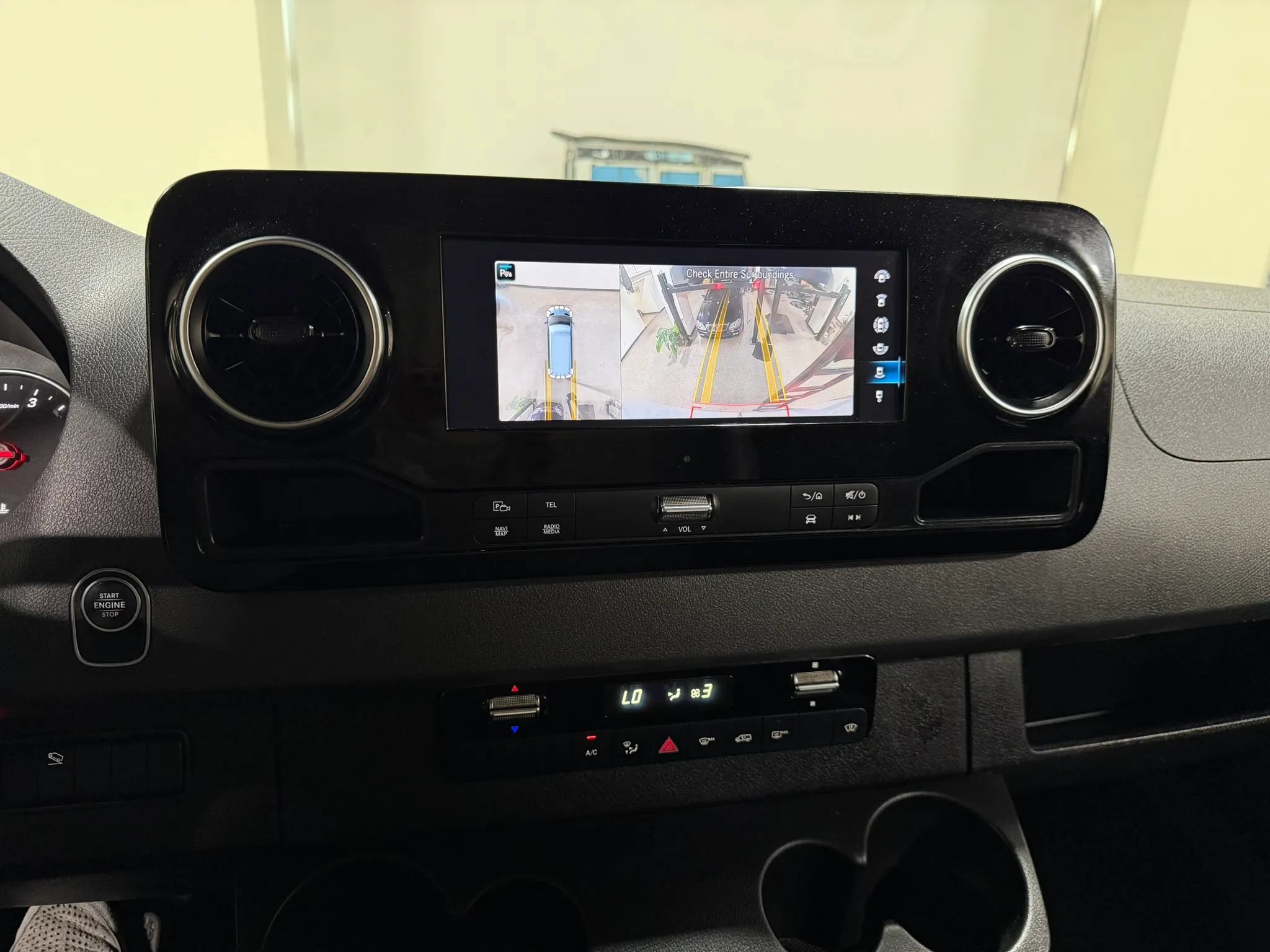 Used 2022 Mercedes-Benz Sprinter 2500 image 41