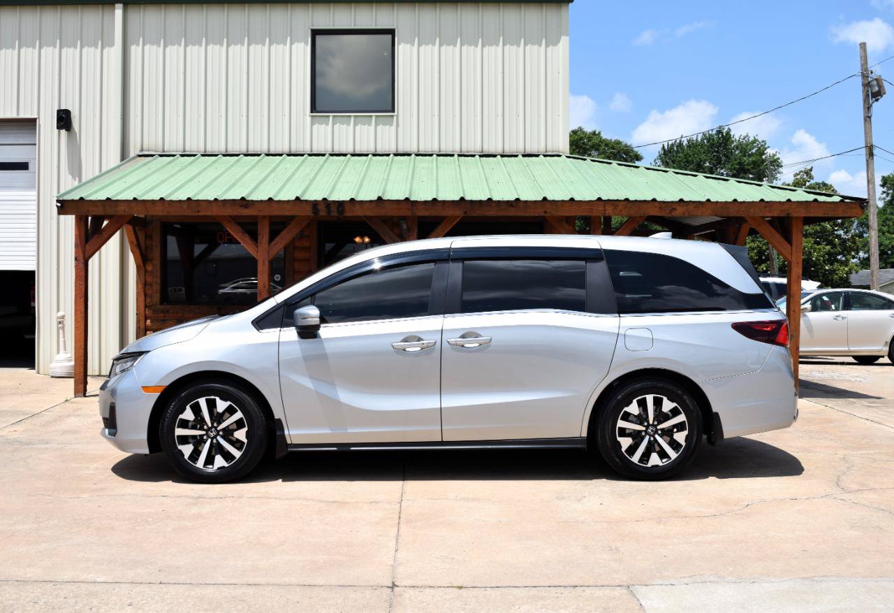 Used 2025 Honda Odyssey EX-L image 2