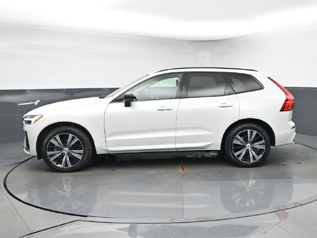 Used 2024 Volvo XC60 B5 Plus w/ Protection Package Premier AWD/4WD image 4