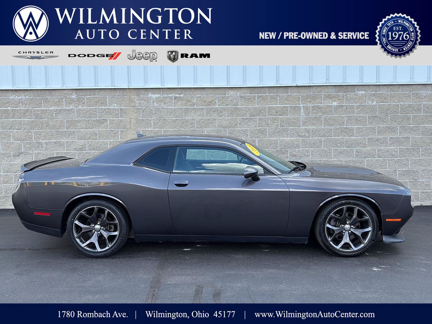 Used 2019 Dodge Challenger R/T w/ Cold Weather Group RWD image 1