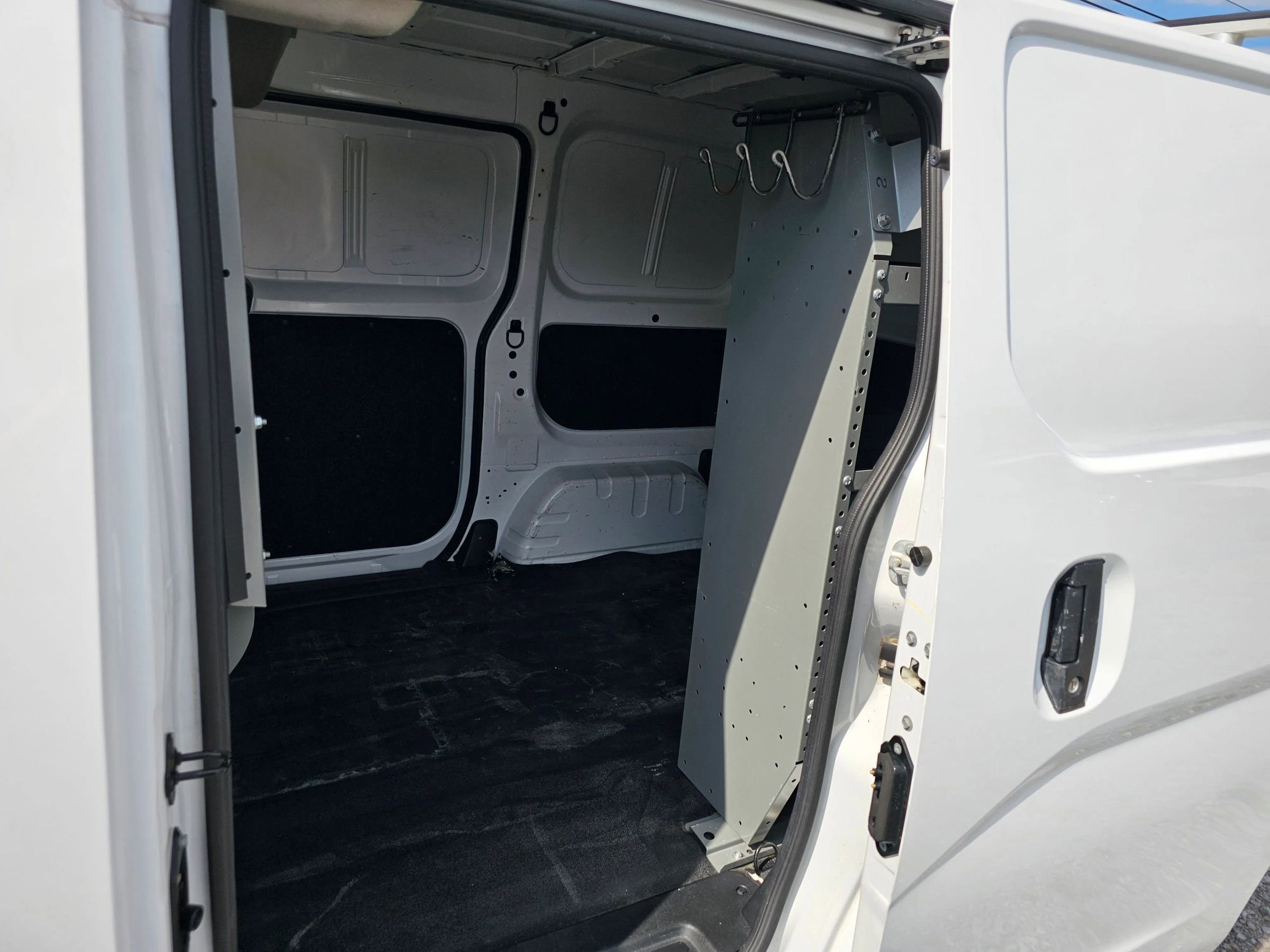 Used 2021 Nissan NV200 SV image 5