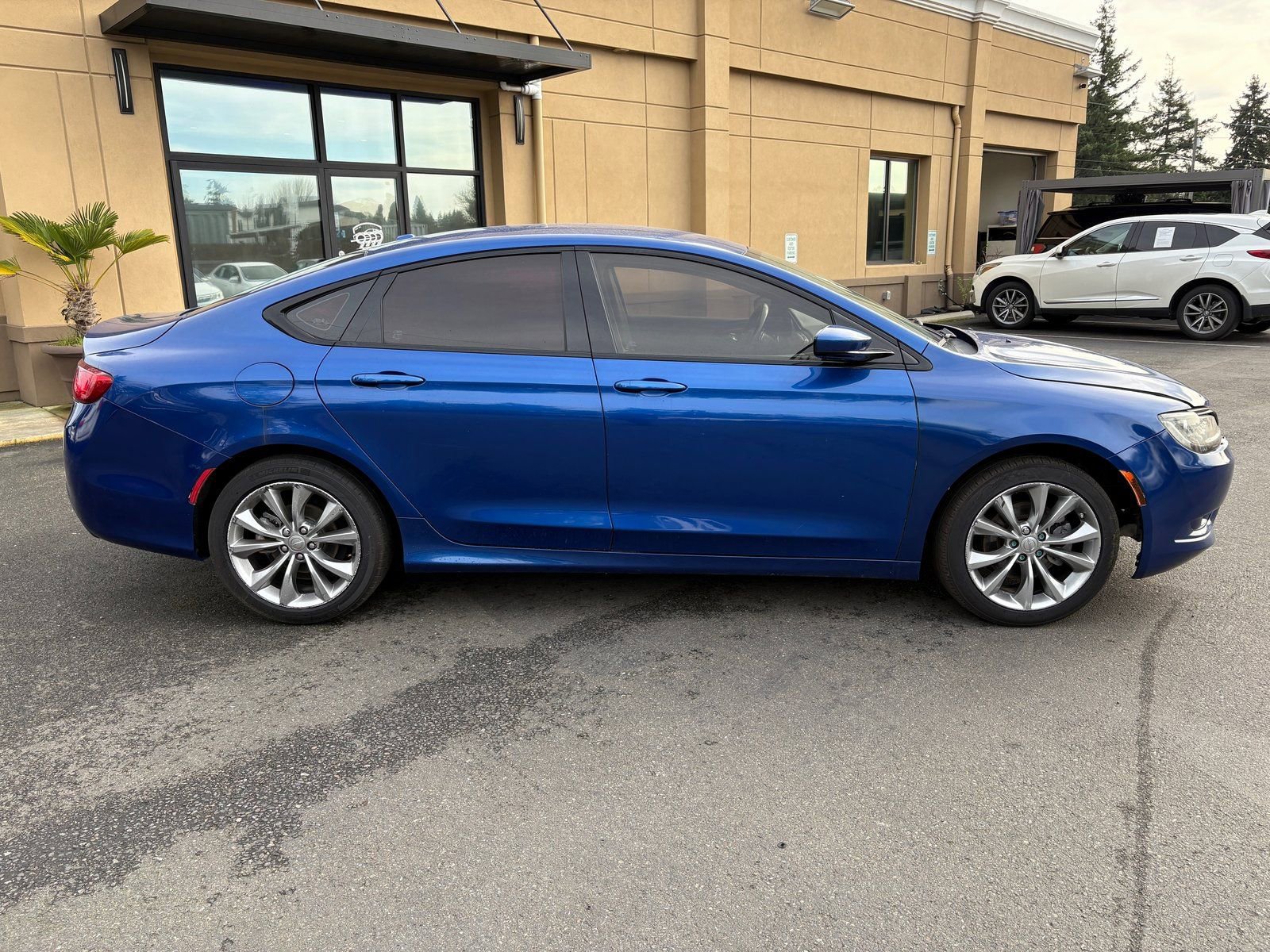 Used 2015 Chrysler 200 S image 8