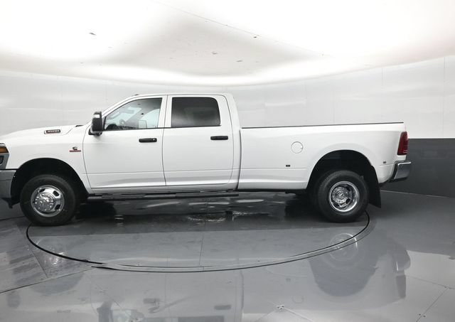New 2026 RAM 3500 Tradesman AWD/4WD image 25