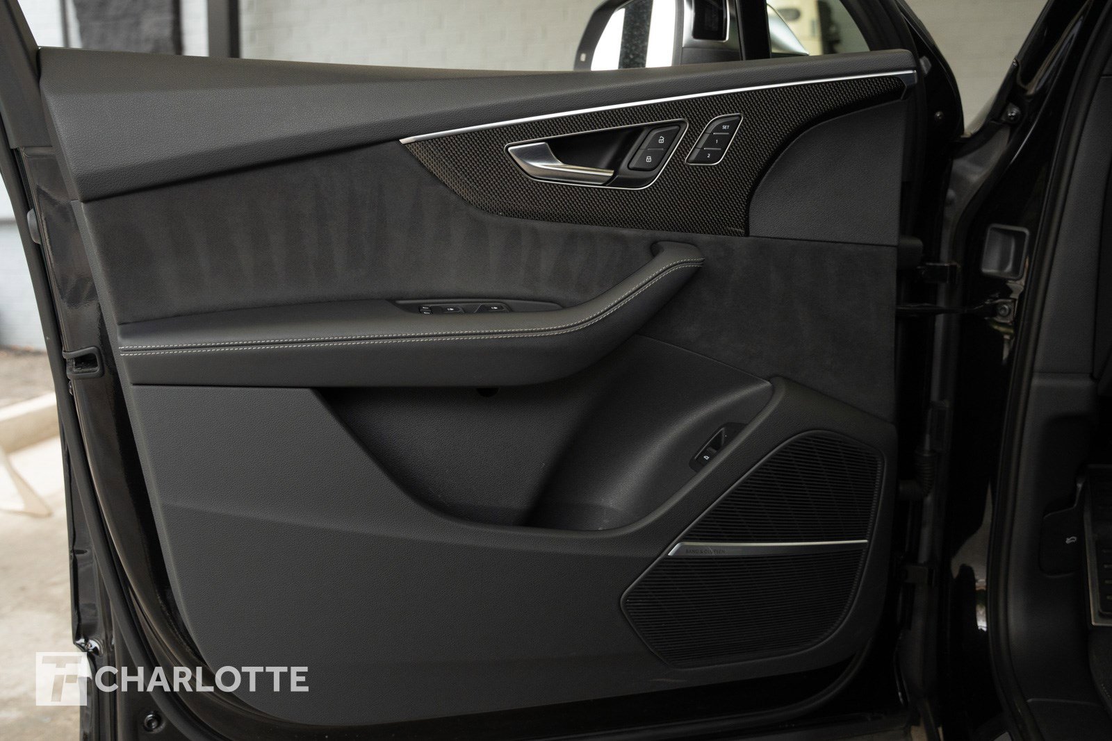 Used 2023 Audi SQ7 Premium Plus w/ Towing Package image 17